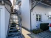 Außentreppe zur Wohnung im OG