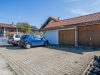 3 Garagen +  1 Stellplatz