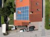 Dachansicht mit PV- Anlage